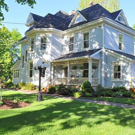 Summerside Inn Bed And Breakfast Extérieur photo