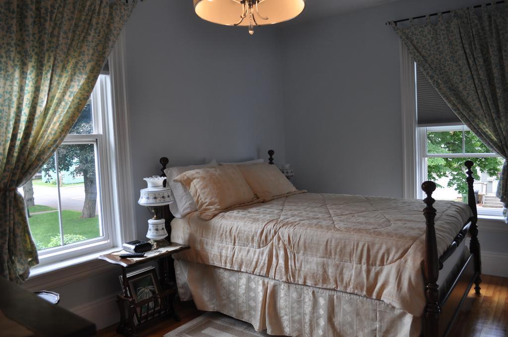 Summerside Inn Bed And Breakfast Chambre photo