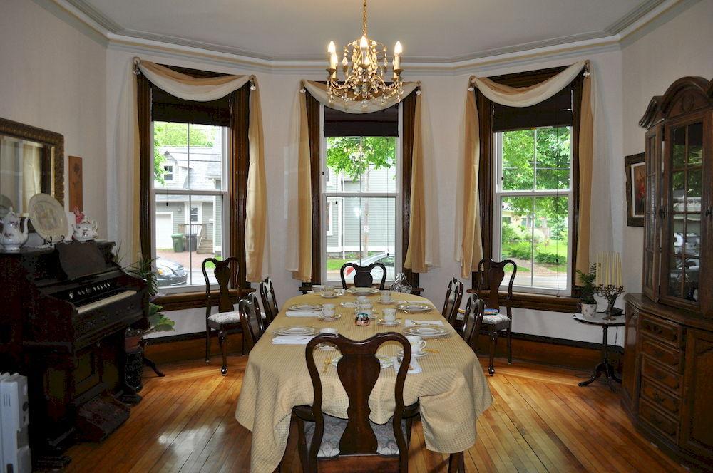 Summerside Inn Bed And Breakfast Extérieur photo