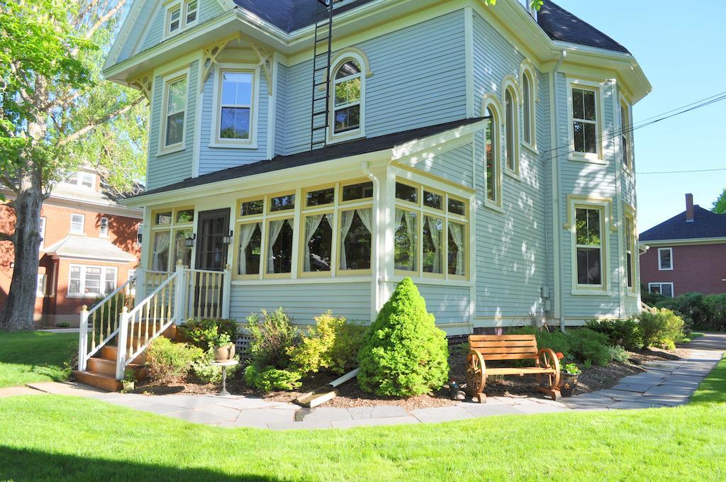 Summerside Inn Bed And Breakfast Extérieur photo
