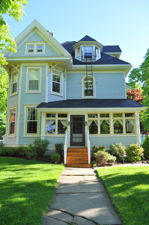 Summerside Inn Bed And Breakfast Extérieur photo