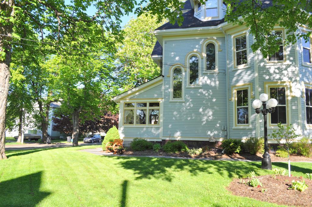 Summerside Inn Bed And Breakfast Extérieur photo