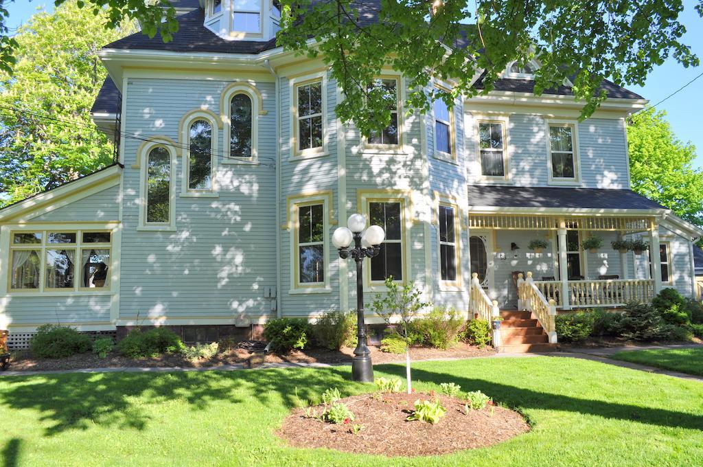 Summerside Inn Bed And Breakfast Extérieur photo