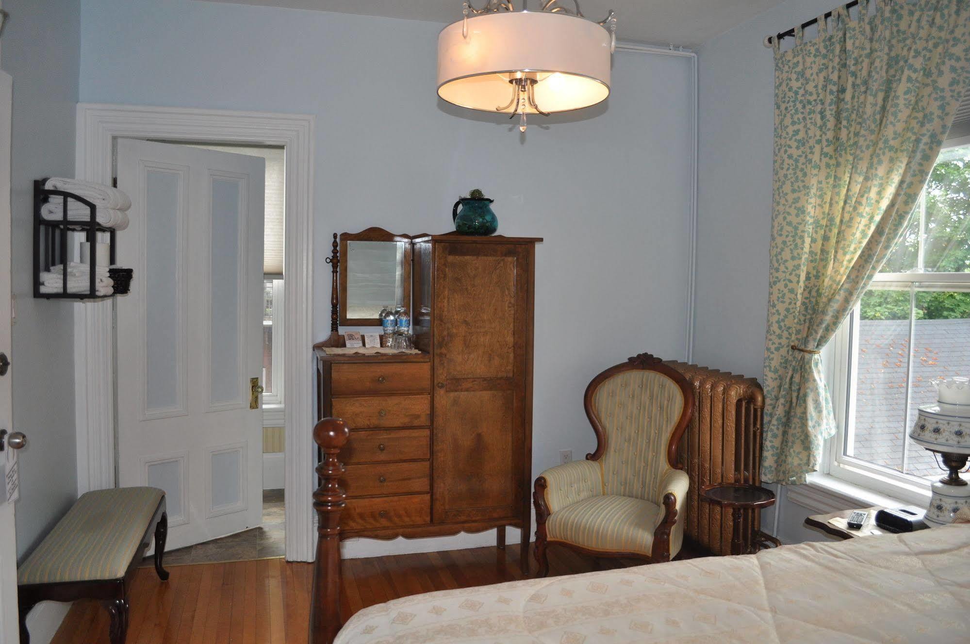 Summerside Inn Bed And Breakfast Extérieur photo