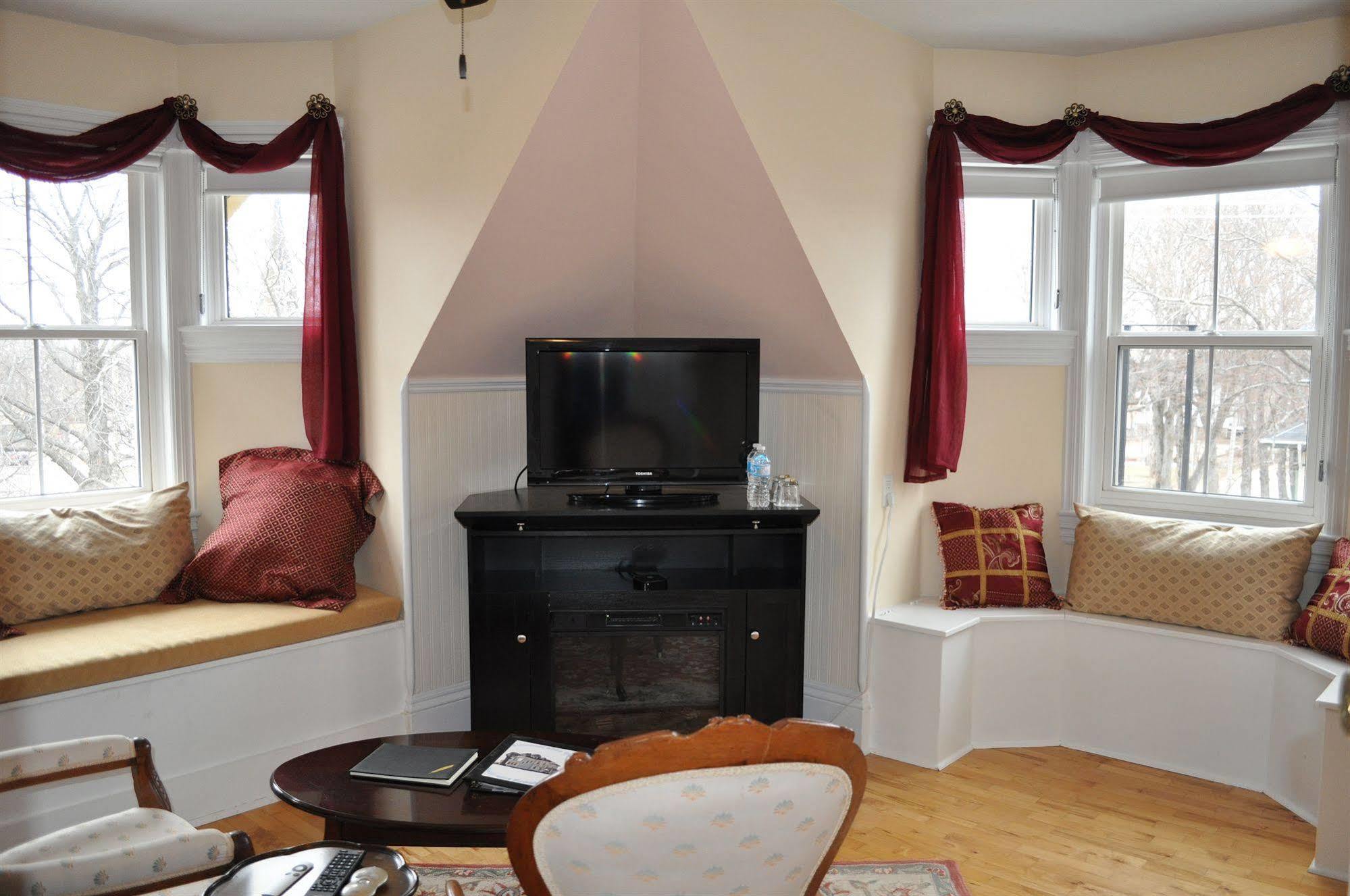 Summerside Inn Bed And Breakfast Extérieur photo